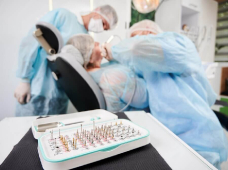 Имплантация зубов цена в Москве